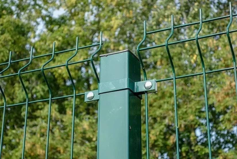 Столб 60х40х1,2х2500 RAL 6005